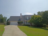 Building Photo - 100 Algrave Way