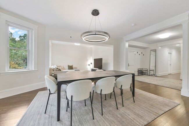 Building Photo - 70 Marshal St