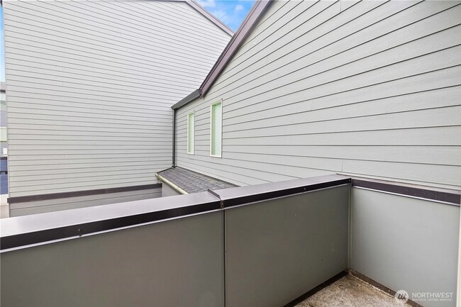 Building Photo - 32730 Hemlock Ave SE