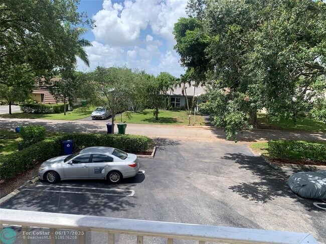 Building Photo - 8901 NW 38th Dr