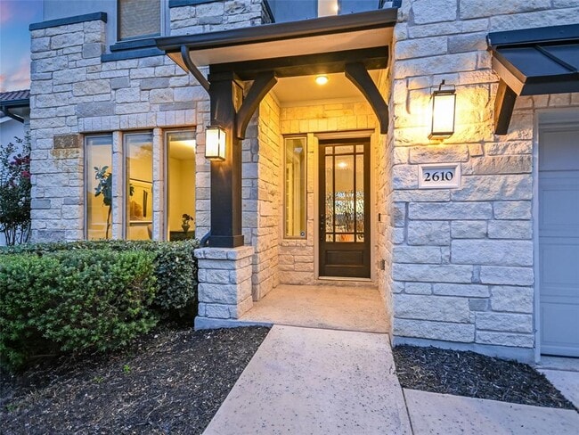 Building Photo - 2610 Sunset Vista Cir