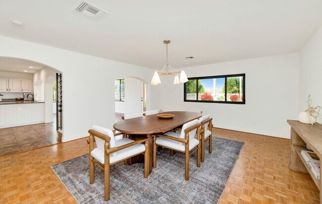 Building Photo - 4626 E. Mountain View Ct Phoenix, AZ 85028