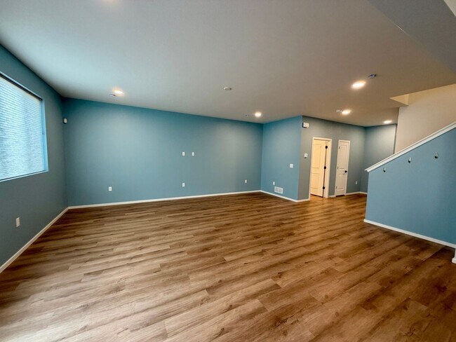 Building Photo - 716 Galloway Dr