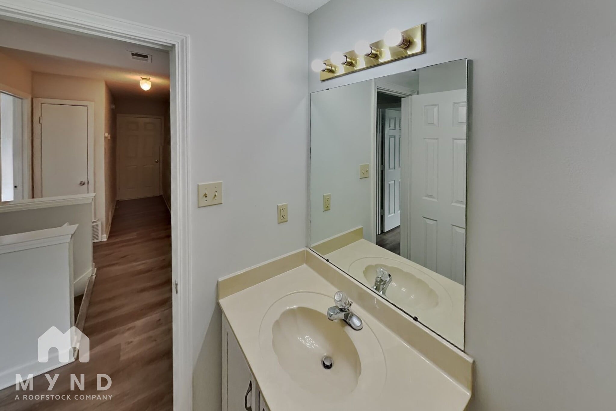 Building Photo - 275 Oakland Hills Dr