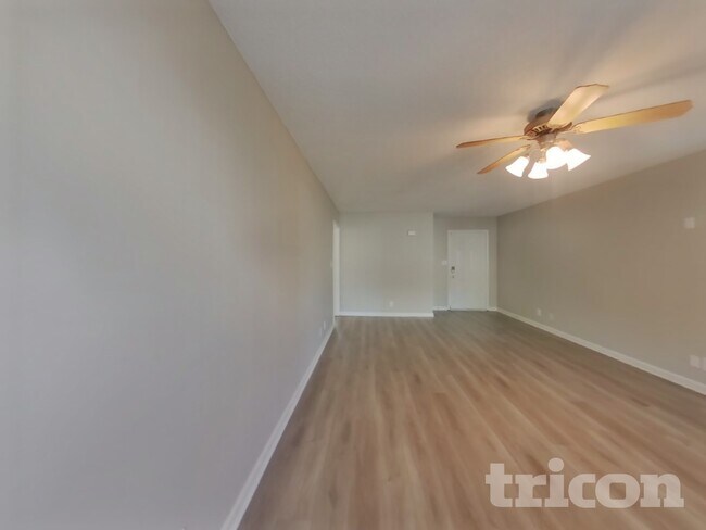 Building Photo - 421 Faulkner Dr