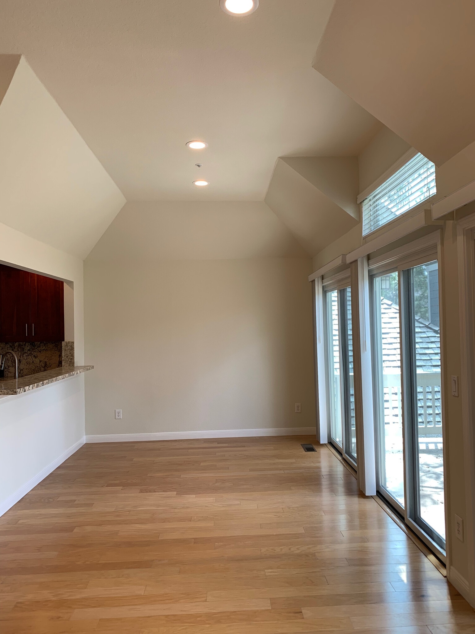 Dining room - 1042 Hull Ln