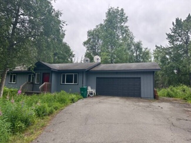 Primary Photo - 3 BEDROOM | 1 BATHROOM | 2 CAR GARAGE | 2 ...