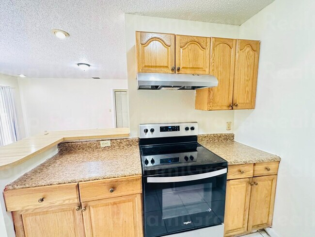 Building Photo - 26 Crossings Cir