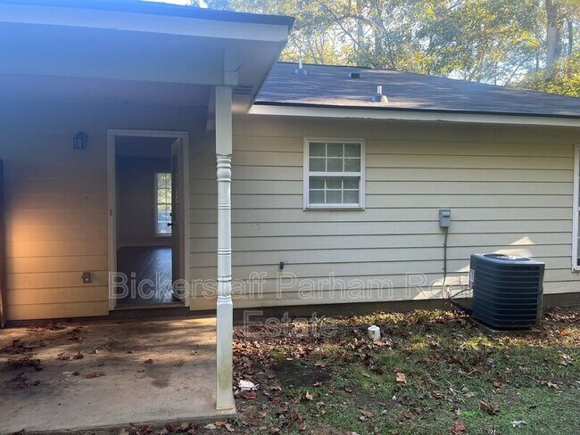 Building Photo - 36 Crosswinds Rd