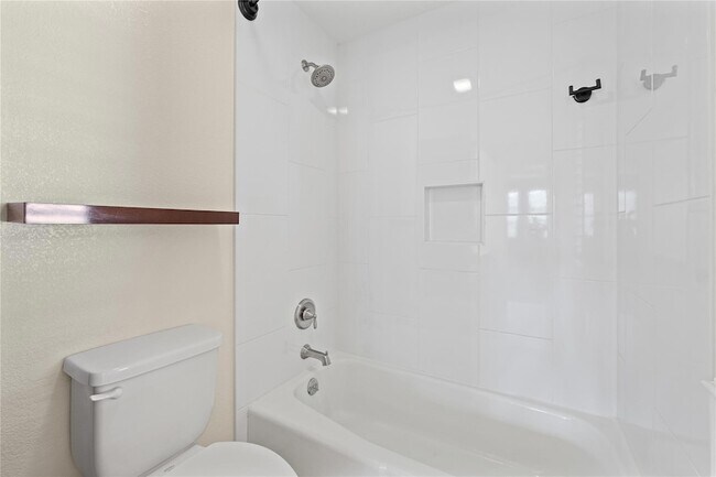 Building Photo - 3845 Ranch Rd 2222
