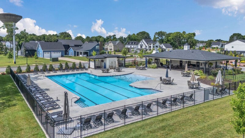 Building Photo - 1917 Gracie Bug Lp