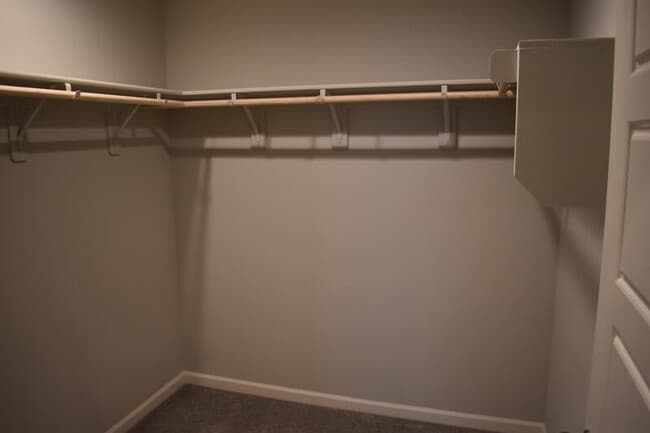 Building Photo - 610 Wood Crest Ave