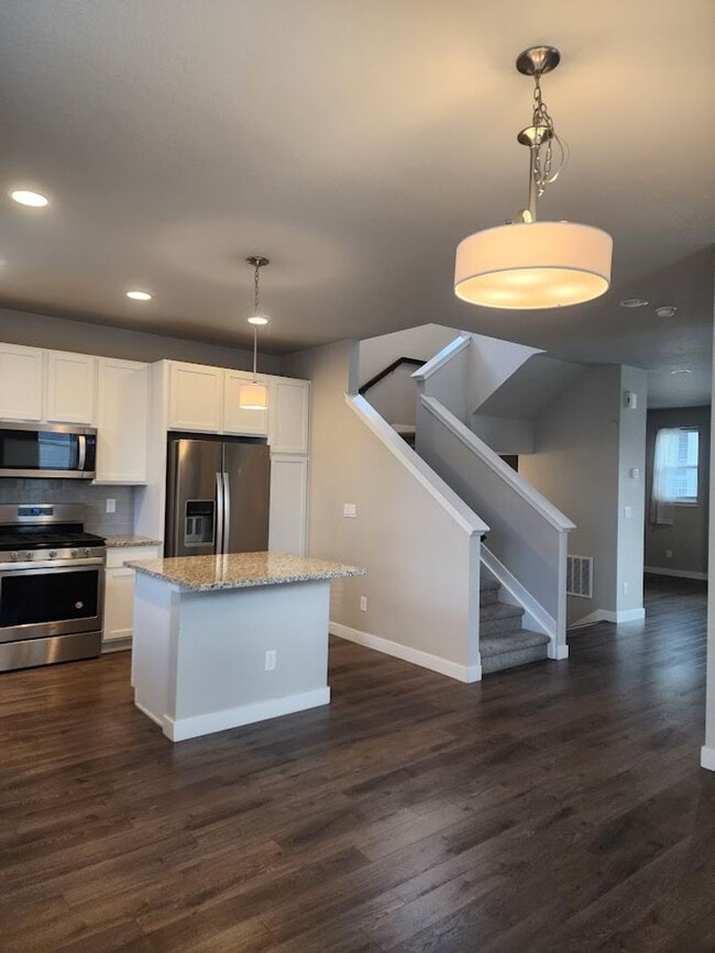 Building Photo - Long Realty & Property Management - Nearly New Home in Aurora **Half Off Rent June 2026**