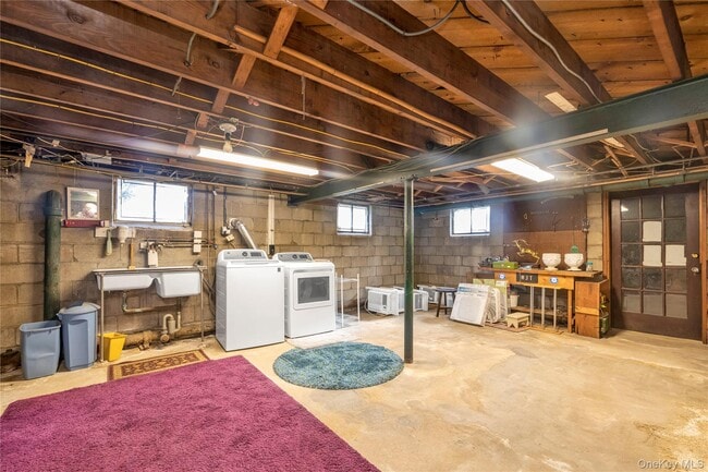 Building Photo - 19 Anstice St