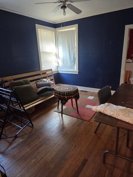 Building Photo - 207 Herbert St