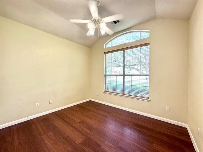 Building Photo - 4109 Hidden View Ct