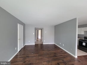 Building Photo - 2515 Cottonwood Ct