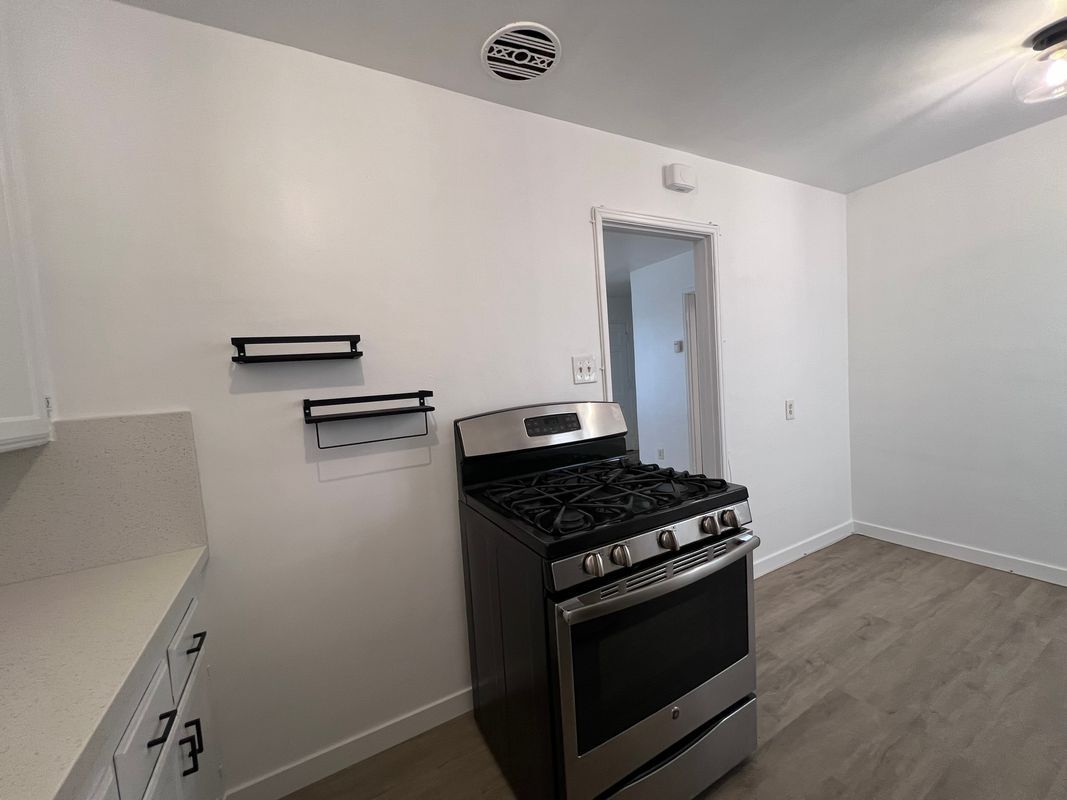 Building Photo - 5279 E The Toledo-2