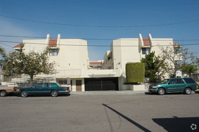 Primary Photo - Vermont Place Apartments