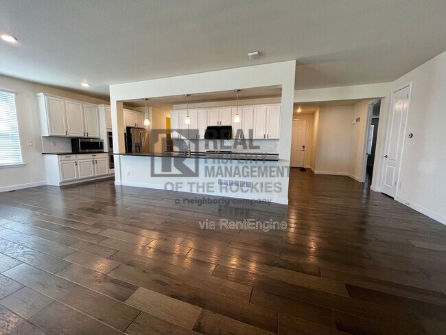 Building Photo - 2888 Fractus St