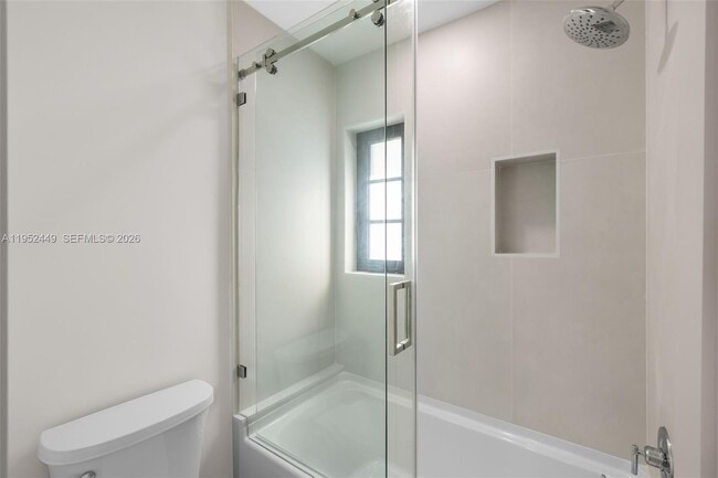 Building Photo - 3519 Toledo St