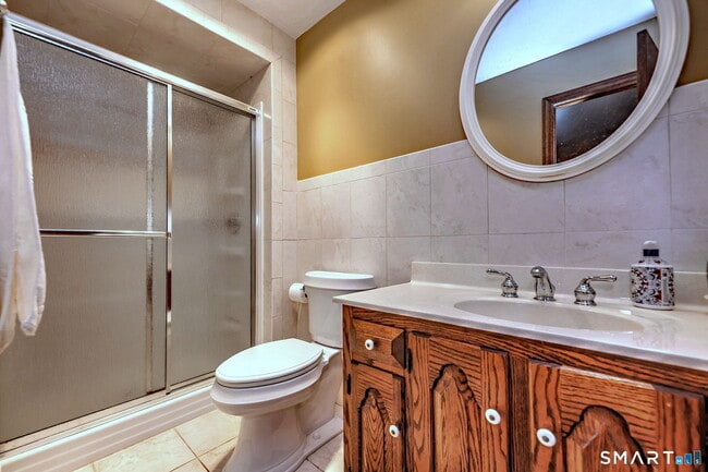 Building Photo - 4565 Madison Ave