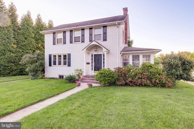 Building Photo - 8 Melvin Rd