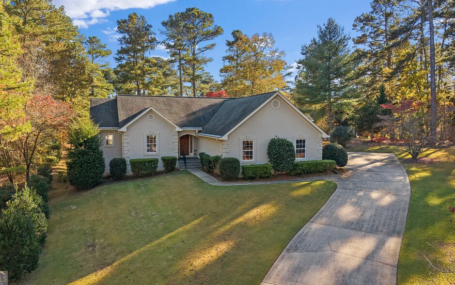 Building Photo - 7064 Brigade Ct