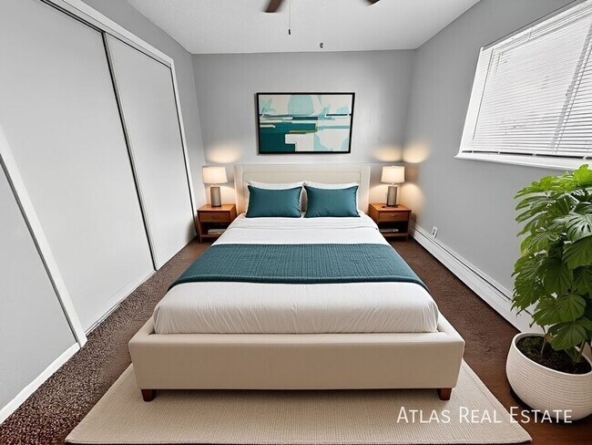 Building Photo - 2116 Friendship Pl