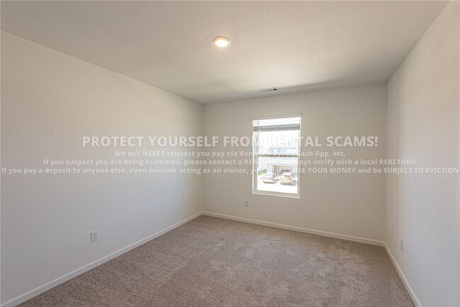 Building Photo - 611 Marsol St
