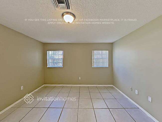 Building Photo - 2450 NW 72nd Ave