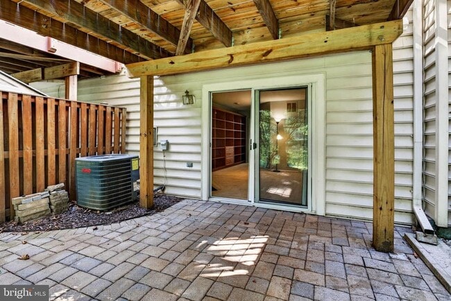 Building Photo - 6311 Wind Rider Way