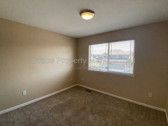 Building Photo - 9735 Dexter Ln