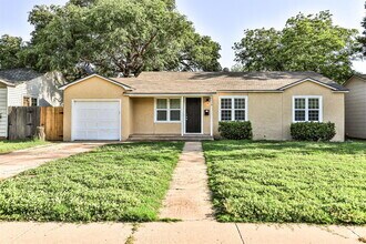 Building Photo - Cute 3/1 close to TEch and Medical