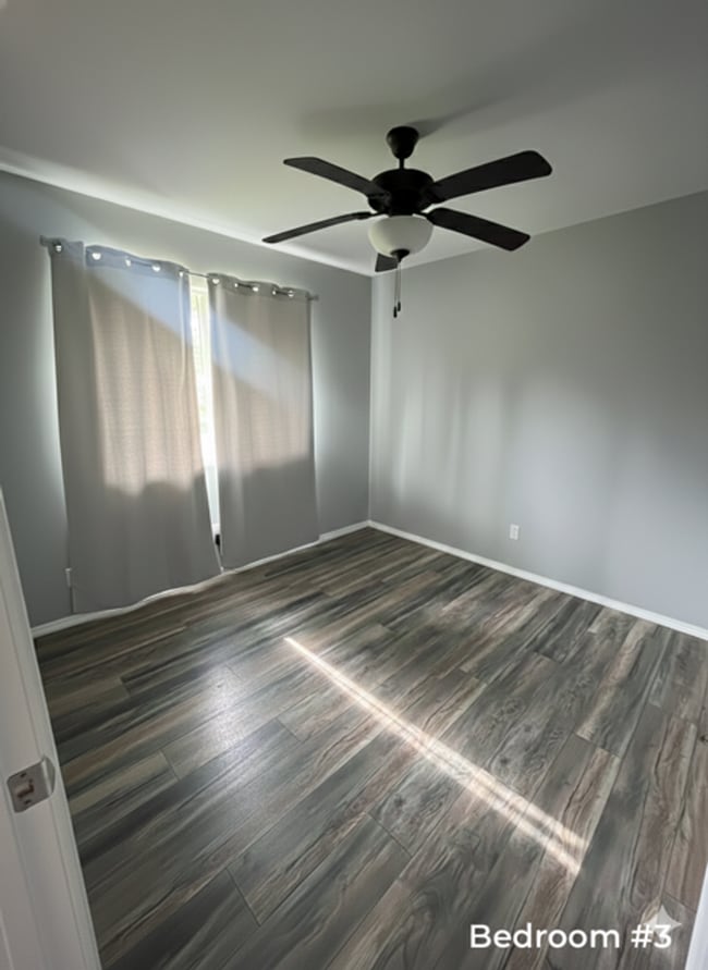 Building Photo - Charming 3BR / 2BA Home in Hawaiian Paradise Park