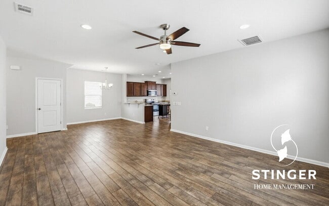 Building Photo - 4 Burley Ln