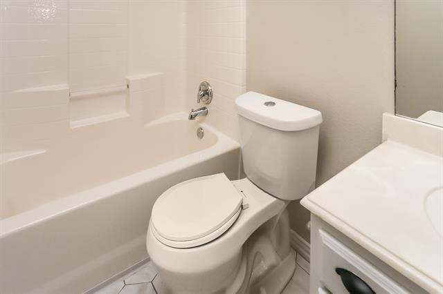 Building Photo - 3305 Overstreet Ln