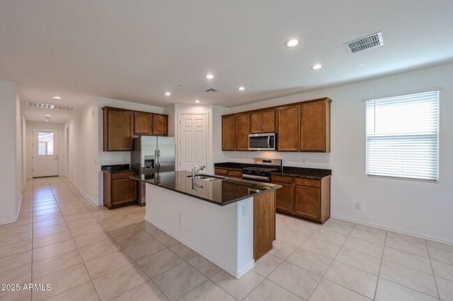 Building Photo - 28562 N 133rd Ln