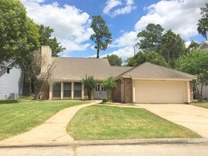 Building Photo - 18918 Walden Forest Dr
