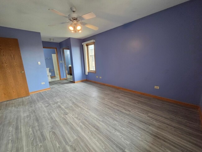 Building Photo - 1028 Ashley Ct N