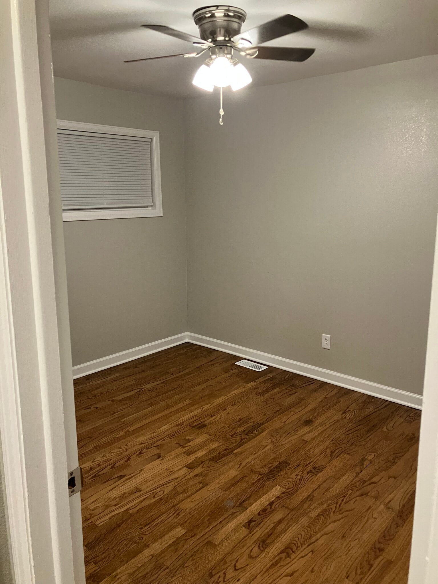 Building Photo - 1821 Lark Bunting Ln