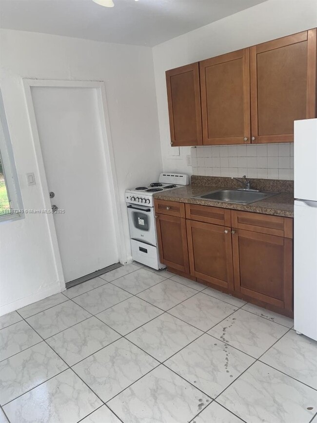 Building Photo - 2181 NW 91st St