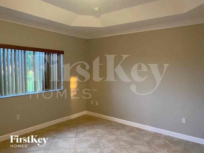 Building Photo - 14123 SW 158th Ct