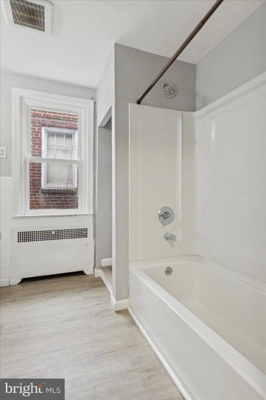 Building Photo - 3007 N Van Buren St