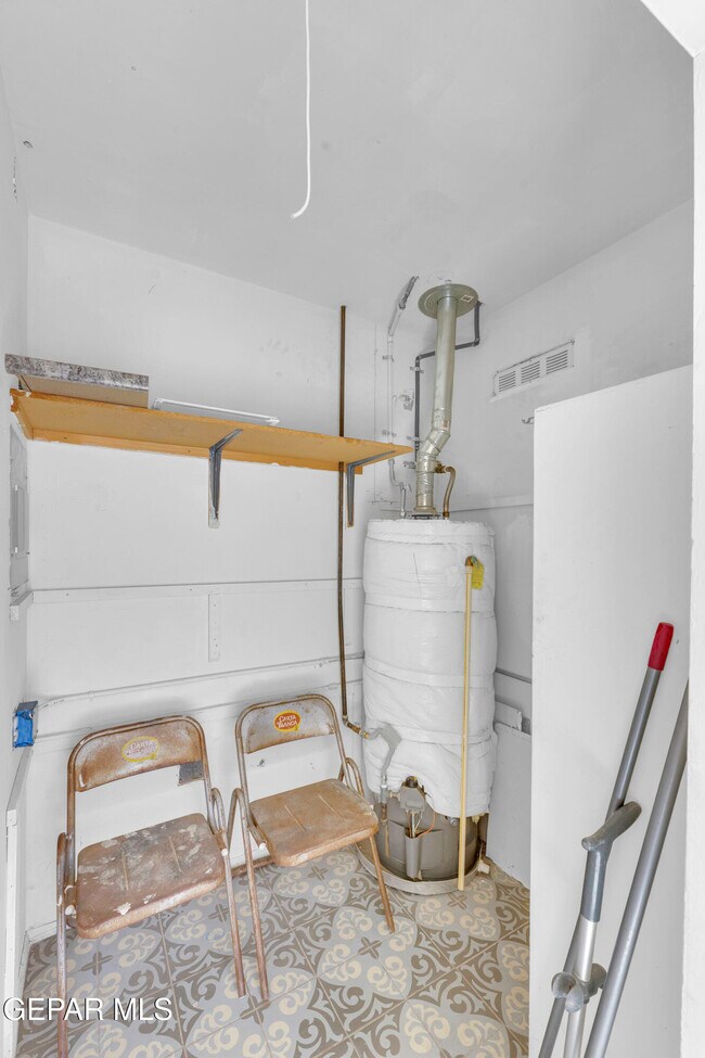 Building Photo - 252 Trinity Pl