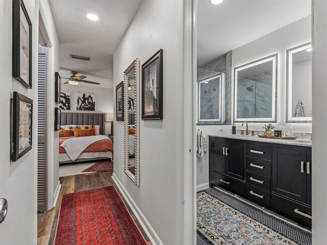 Building Photo - 3335 Micanopy Trail