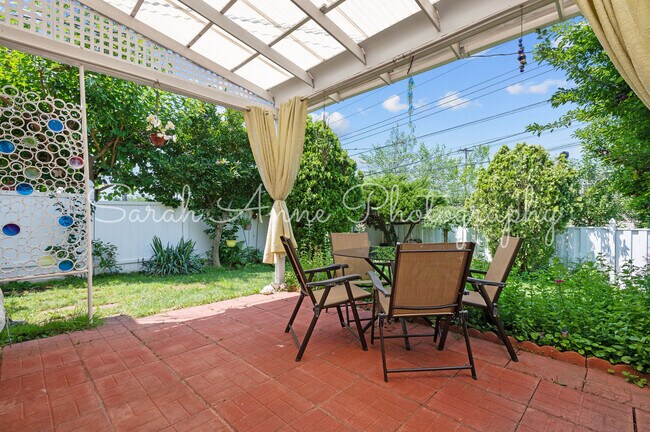 Building Photo - 426 Jefferson St