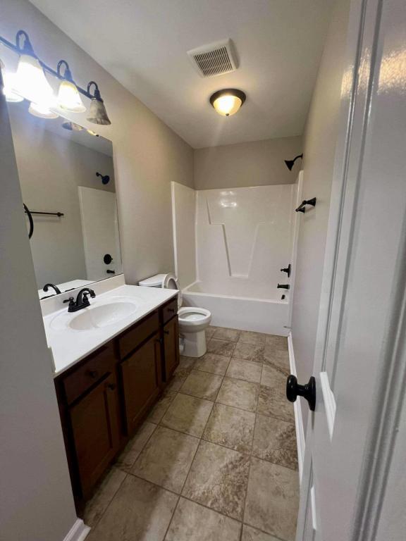 Building Photo - 5116 Goshawk Dr