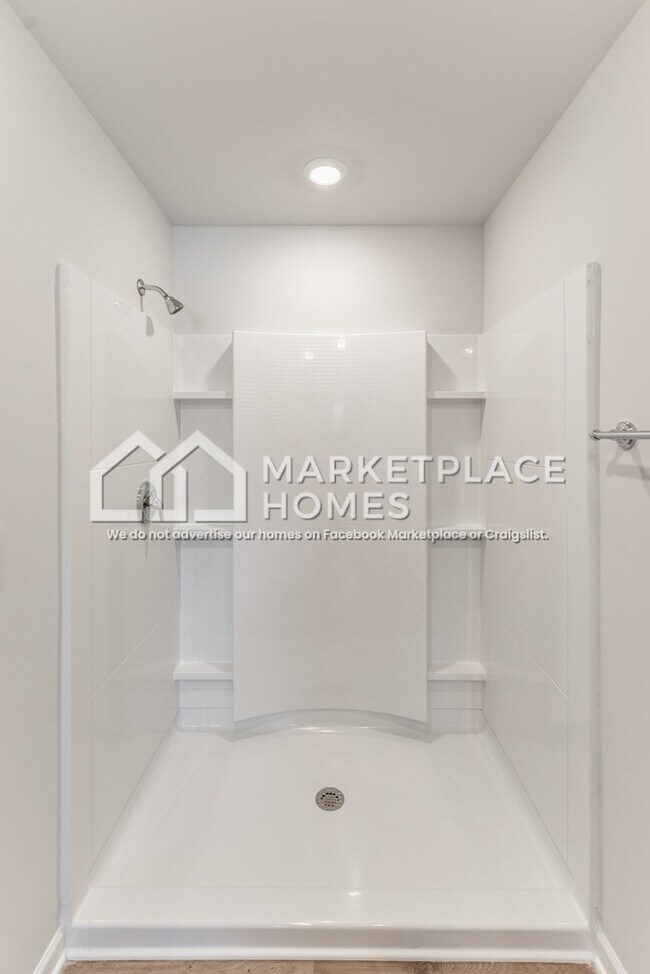 Building Photo - 4113 River Bend Rd