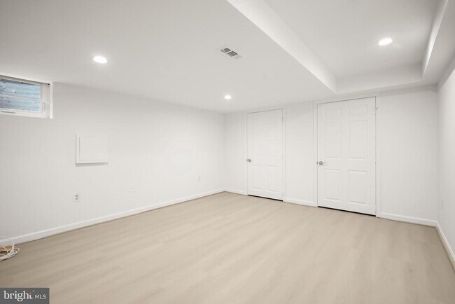 Building Photo - 7109 Radnor Rd